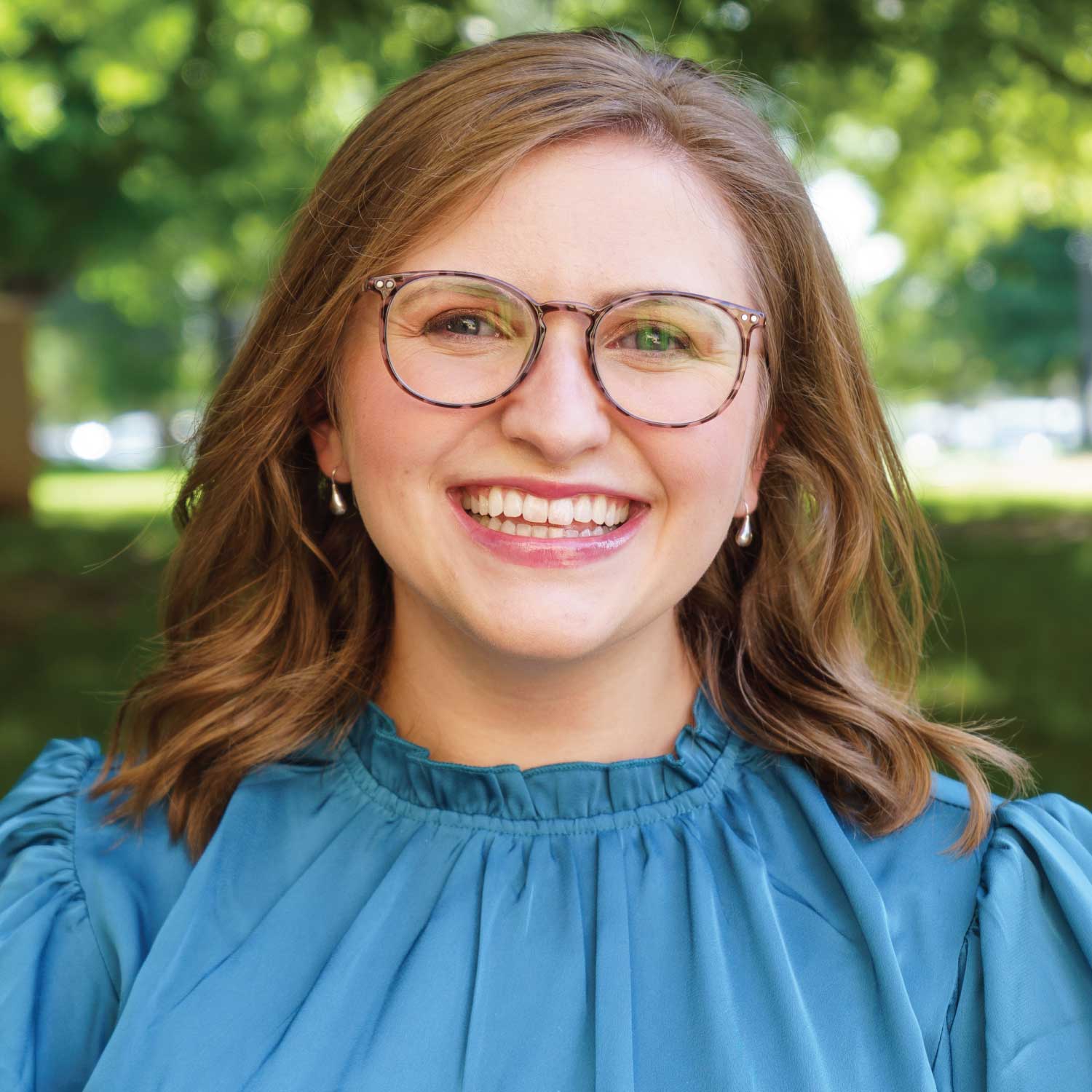 Headshot of Maddie Hoefke